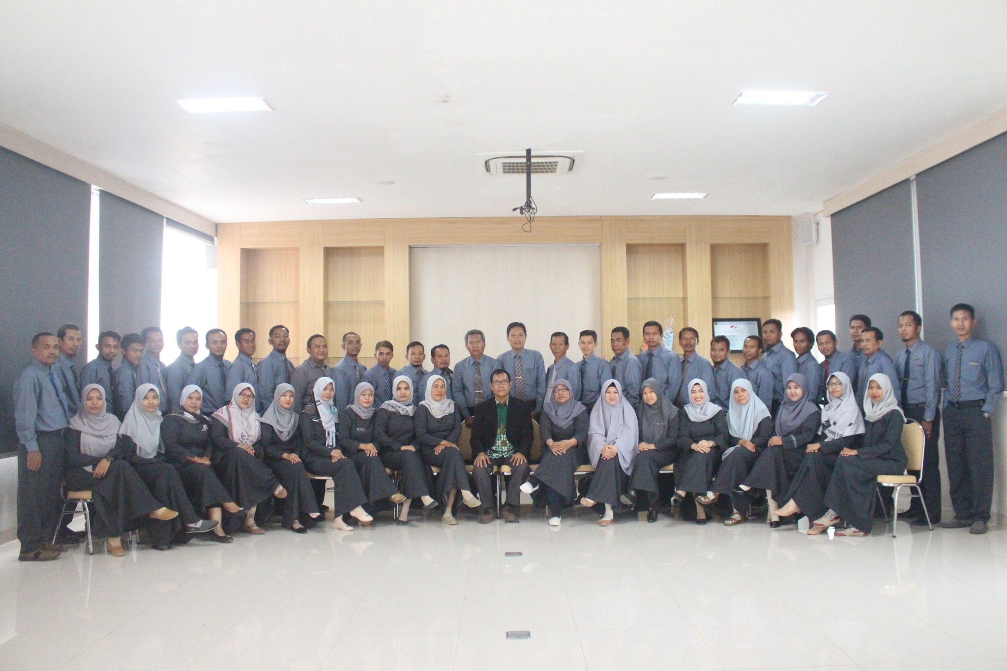 Foto bersama guru 4